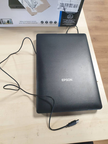 267727 - EPSON Skaner Perfection V39 II, 4800 DPI, energji USB, ultra kompakt, korrigjim i lehtë fotosh, skanim në cloud, butona me një prekje