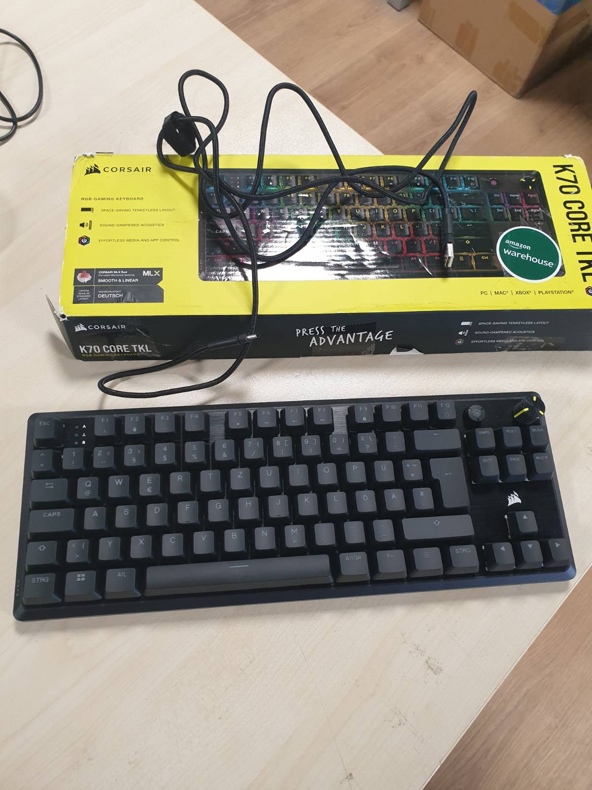267733 - CORSAIR Tastierë Mekanike K70 CORE TKL RGB Tenkeyless, çelësa Linearë MLX Red v2, SOCD, amortizim zhurme me dy shtresa, taste ABS, QWERTZ DE - e zezë