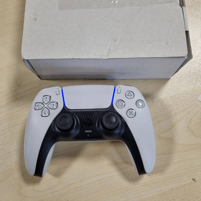 267748 - SONY Kontrollues Zyrtar DualSense 5, Pa Tel, Reagim Haptik, Shkelës Adaptues, Mikrofon i Integruar, Bateri e Rikarikueshme, I Përputhshëm me PS5/PC, Ngjyra: Dy Ngjyrash