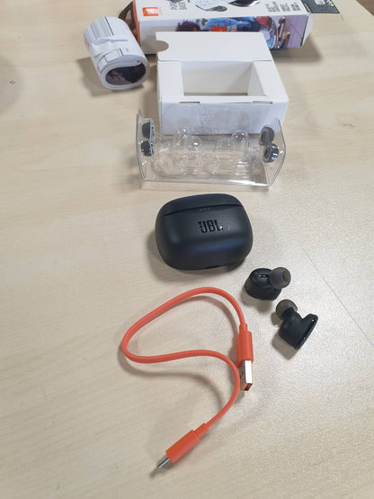 267832 - JBL TUNE BUDS 2, Kufje pa tel Bluetooth në vesh me anulim zhurmash, kohëzgjatje dëgjimi 48 orë, rezistente ndaj ujit dhe pluhurit IP54, lidhje me shumë pika, dizajn ergonomik, të zeza
