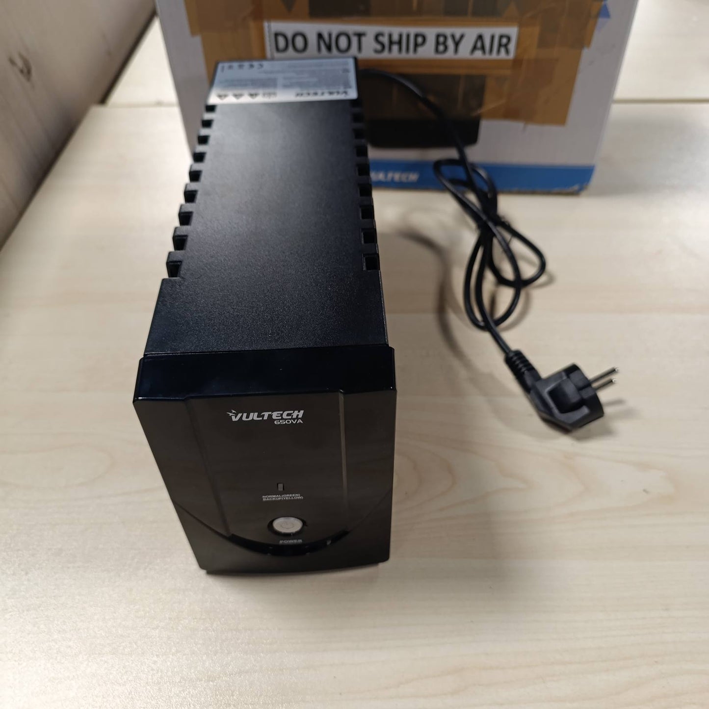 267901 - VULTECH Furnizim me energji të pandërprerë UPS650VA-Lite (Jashtë linje), i zi
