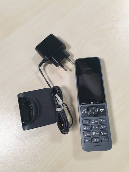 267914 - GIGASET COMFORT 520HX – Telefon DECT me bazë karikimi – Telefon pa tel për ruter dhe bazë DECT, ngjyrë titaniumi e zezë [I pajtueshëm në Gjermani, Itali, Francë, Holandë, Belgjikë, Çeqi, Aut] [Baza nuk përfshihet]
