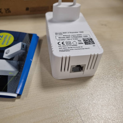 267925 - devolo WiFi 5 1200 Repeater, deri në 1200 Mbps, Amplifikator WiFi, Pikë Aksesi, Zgjerues WiFi, 1 Portë LAN, E Bardhë