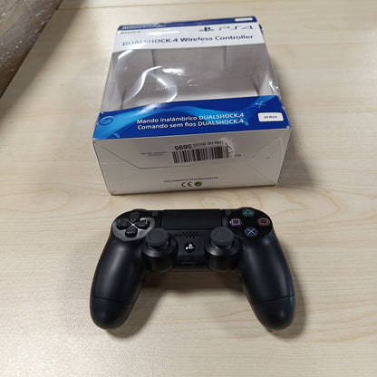 267951 - SONY DualShock 4 Gamepad për PlayStation 4, i Zi, Aksesor për Lojëra Video, Me Tel/Pa Tel, Bluetooth/USB