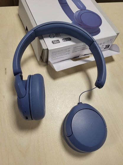 267993 - SONY Kufje pa tel Bluetooth WH-CH520, cilësi e lartë zëri, dizajn i lehtë, jetëgjatësi baterie deri në 50 orë, karikim i shpejtë, ekualizues, blu