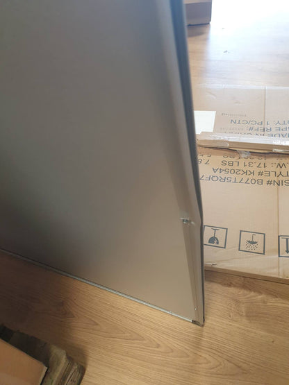 268026 - AMAZON BASICS Tabelë e Bardhë Magnetike me Tabakë Lapsash, Fshirje e Tharë, Kornizë Alumini, 120 x 90 cm, Montim në Mur