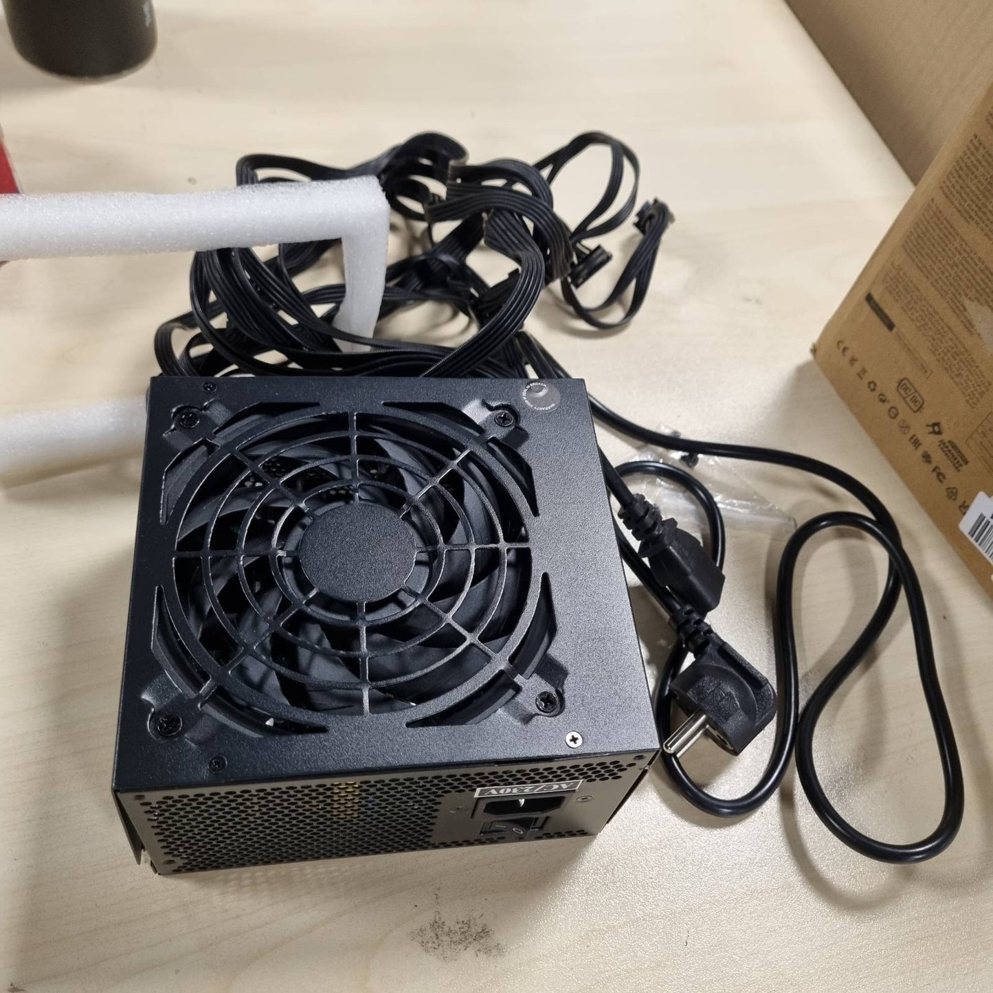 268135 - TACENS Anima APIII750 - Furnizim me energji PC ATX 750W, teknologji SMD dhe DC-DC, efikasitet 85% 12V, ventilator ultra i qetë 12cm, kabllo të sheshta ekstra të gjata - Të Zeza