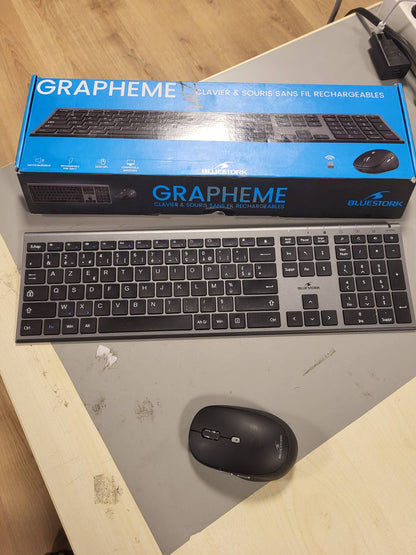 268157 - BLUEELEMENT Pako Tastiere dhe Mausi Pa Tel Grapheme, Pa Tel me Smart Dongle, Klikime të Heshtura, Dizajn Ultra i Hollë, Ergonomik, I Rikarikueshëm, AZERTY FR, E Zezë