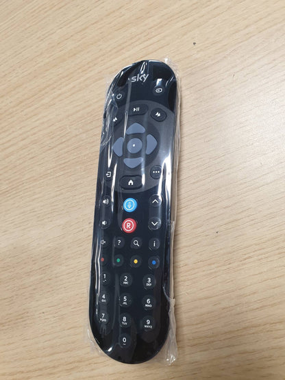 268403 - SKY, Telekomandë Origjinale me Zë Sky Q, e pajtueshme me Sky Q 1TB/2TB Box Plus dhe Sky Q Mini Box, Ngjyra: E zezë, Model: SKY135