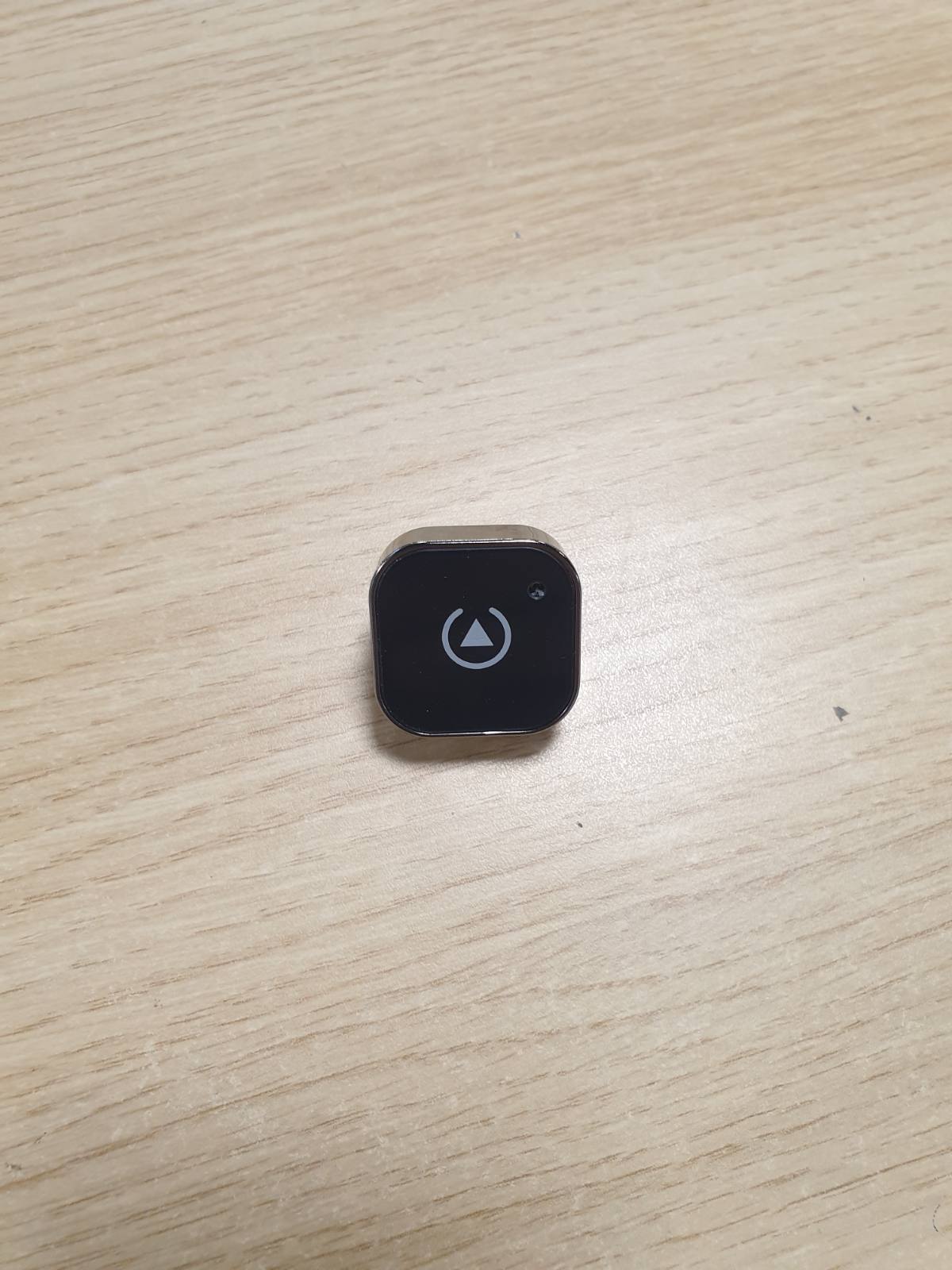 268426 - AOTULINK 2026 Përshtatës i Përmirësuar 2-në-1 për CarPlay pa Tel dhe Android Auto, Tipi-C, Plug & Play, Kompatibil me iPhone dhe Smartphone Android
