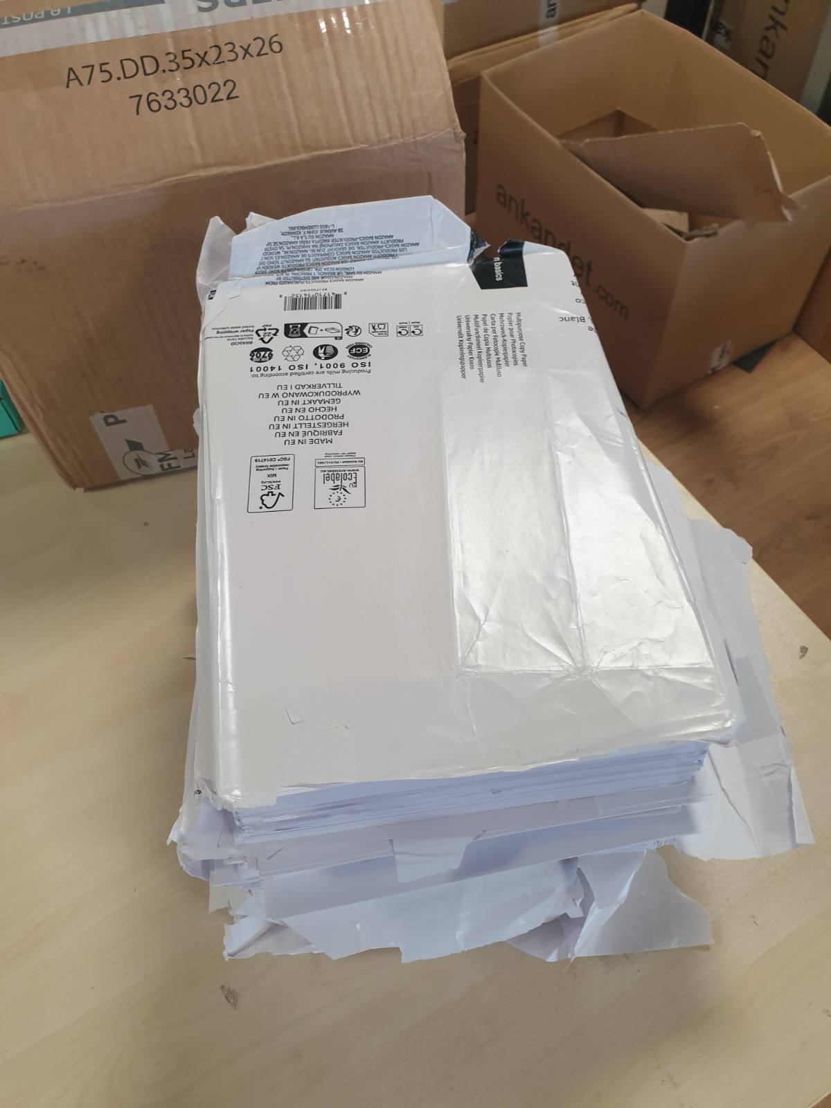 268452 - AMAZON BASICS Letër printeri, DIN A4, 80 g/m², 2500 fletë, 5 pako me 500, e bardhë