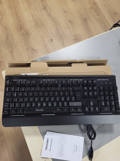268583 - TECKNET Tastierë Lojërash RGB për PC, Membranore me 105 Taste, Panel i Plotë Metalik, Ndriçim RGB me 15 Zona, 25 Taste Anti-Ghosting, Paraqitje Gjermane (QWERTZ)