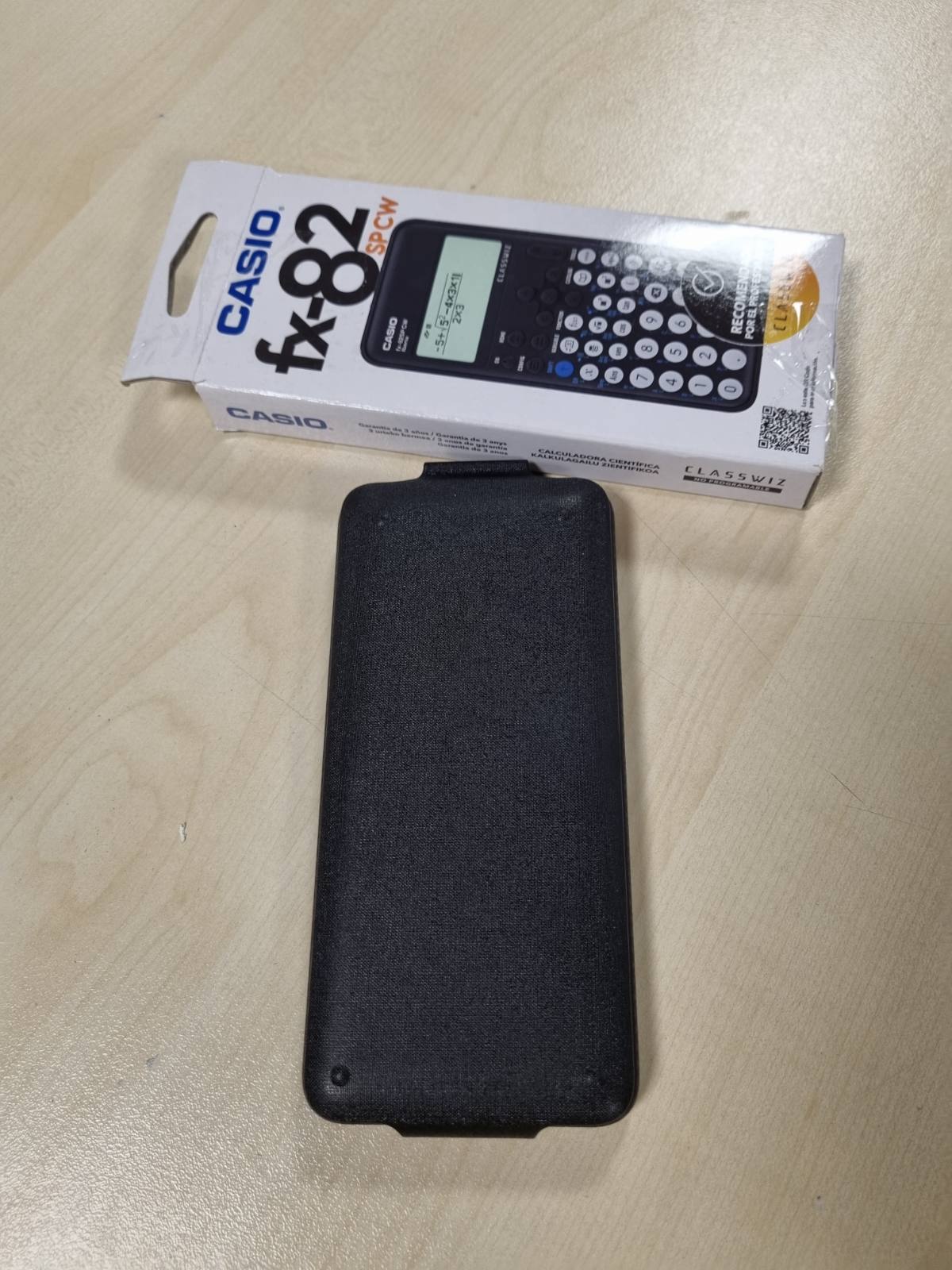268590 - CASIO Kalkulator FX-82SP CW shkencor, 5 gjuhë, mbi 300 funksione, gri e errët