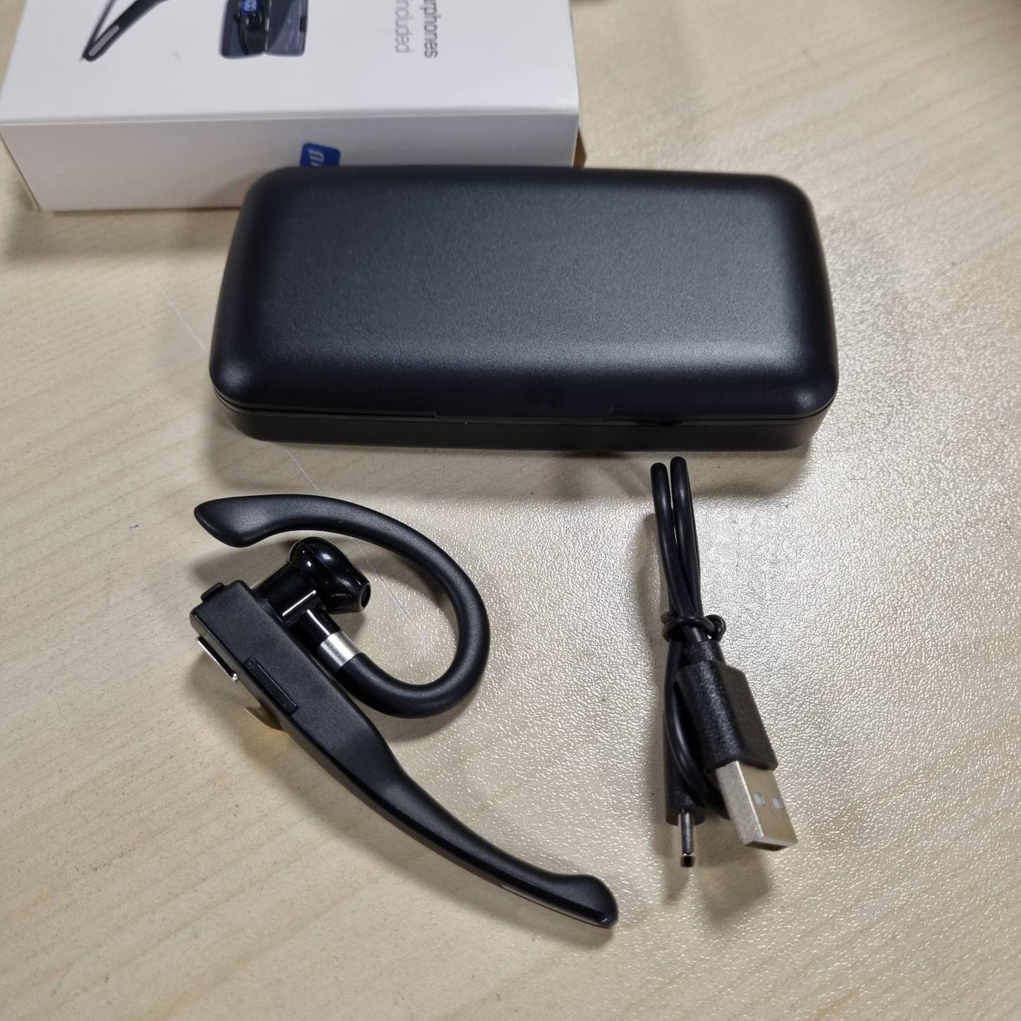 268701 - NK Kufje pa Tel Bluetooth 5.0, Kuti Karikimi 450 mAh, Funksion Pa Duar, Mikrofon, Bateri 100 mAh, Të Lehta, për iPhone dhe Android, Të Zeza