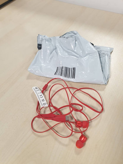 268712 - JBL - Tune 310 C, Kufje me tel në vesh me JBL Pure Bass Sound, mikrofon dhe portë USB-C – të kuqe