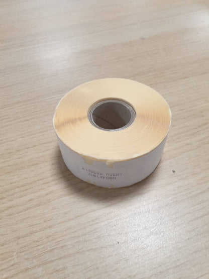 268756 - AVERY - Pako me 1 rrotull me 500 etiketa vetëngjitëse, Madhësia 19 x 51 mm, Ngjitës i lëvizshëm, (AS0722550)