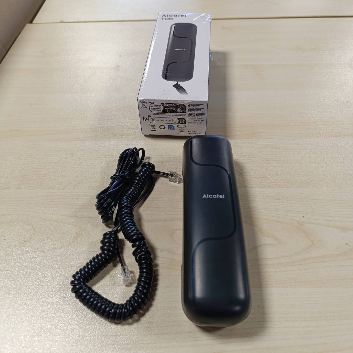 269155 - ALCATEL T06 Telefon fiks me kabllo, Dizajn ultra kompakt, I montueshëm në mur, Buton rinumërimi, Kontroll i volumit të ziles, I zi