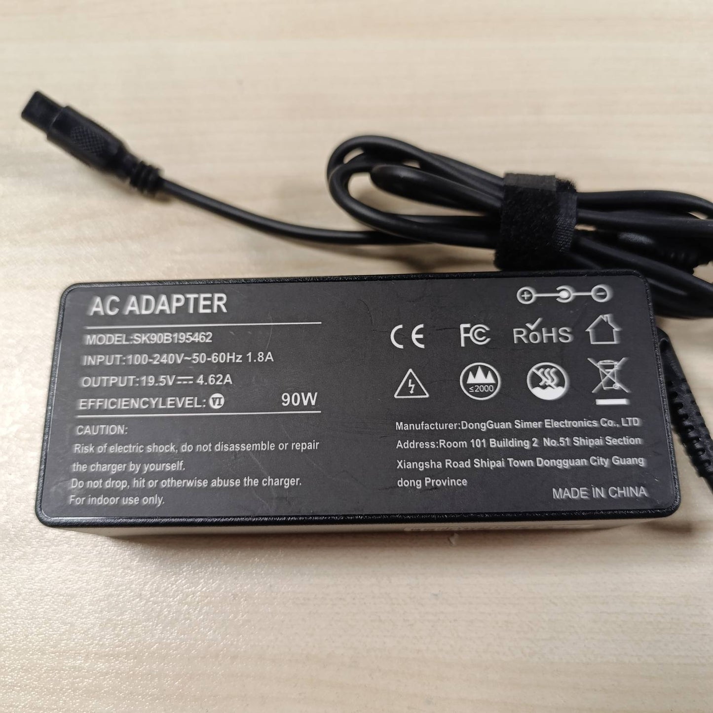 269218 - UNIVERSAL Karikues për laptop, 90W, me 16 kunja, adaptor rryme, i pajtueshëm me HP, Dell, Lenovo, Acer, ASUS, IBM, Samsung, Toshiba, Sony, Gateway, Notebook, Ultrabook, Chromebook