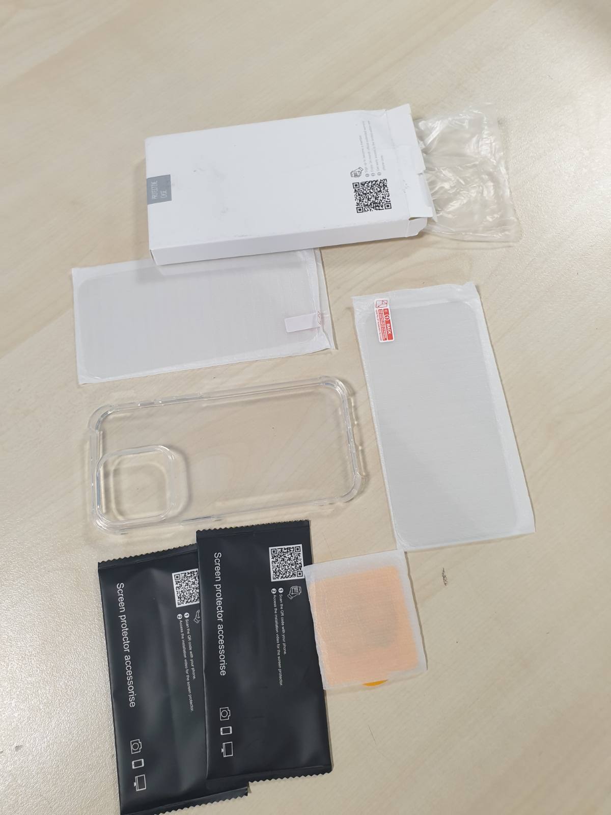 269388 - FLLAO Mbulesë 4-në-1 për iPhone 14 Pro me 2 mbrojtës ekrani prej qelqi të temperuar dhe 1 mbrojtës kamere, Jastikë ajri i integruar, Mbulesë mbrojtëse parakolpi, rezistente ndaj goditjeve, rezistente ndaj gërvishtjeve për iPhone 14 Pro 6.1"