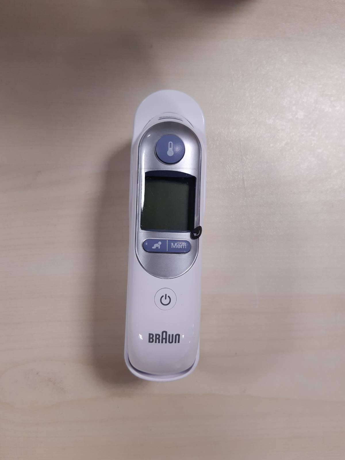271185 - BRAUN Termometër veshi ThermoScan 7, Teknologji Precizioni Age, Ekran Dixhital me Kodim Ngjyrash, i përshtatshëm për foshnje dhe fëmijë