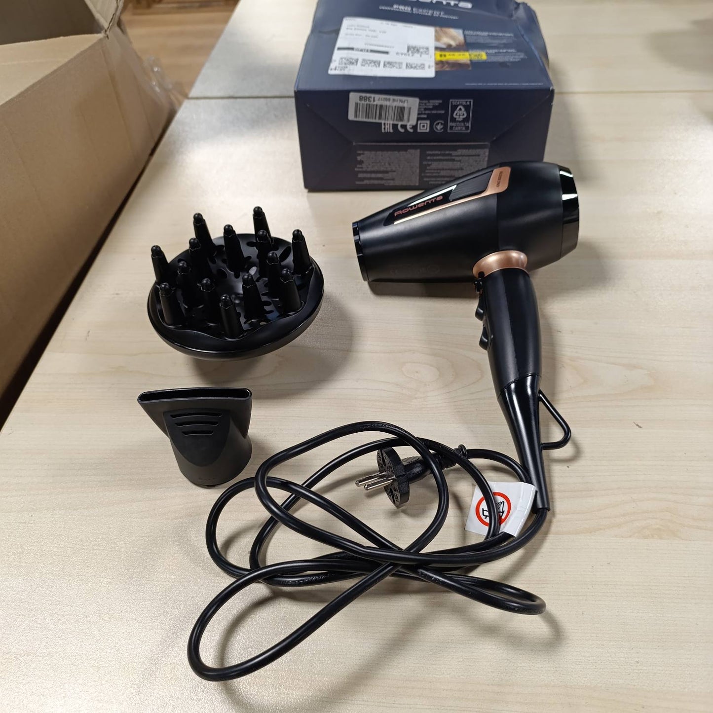 271333 - ROWENTA Tharëse Flokësh CV8830 Pro Expert 2200 W, Gjenerator Joni, Ergonomik, E Zezë