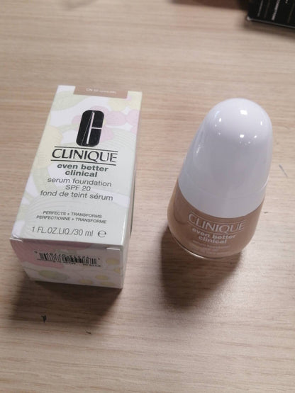 271337 - CLINIQUE Fondatinë Even Better Clinical Serum SPF 20 Mbulim të Plotë 30 ml