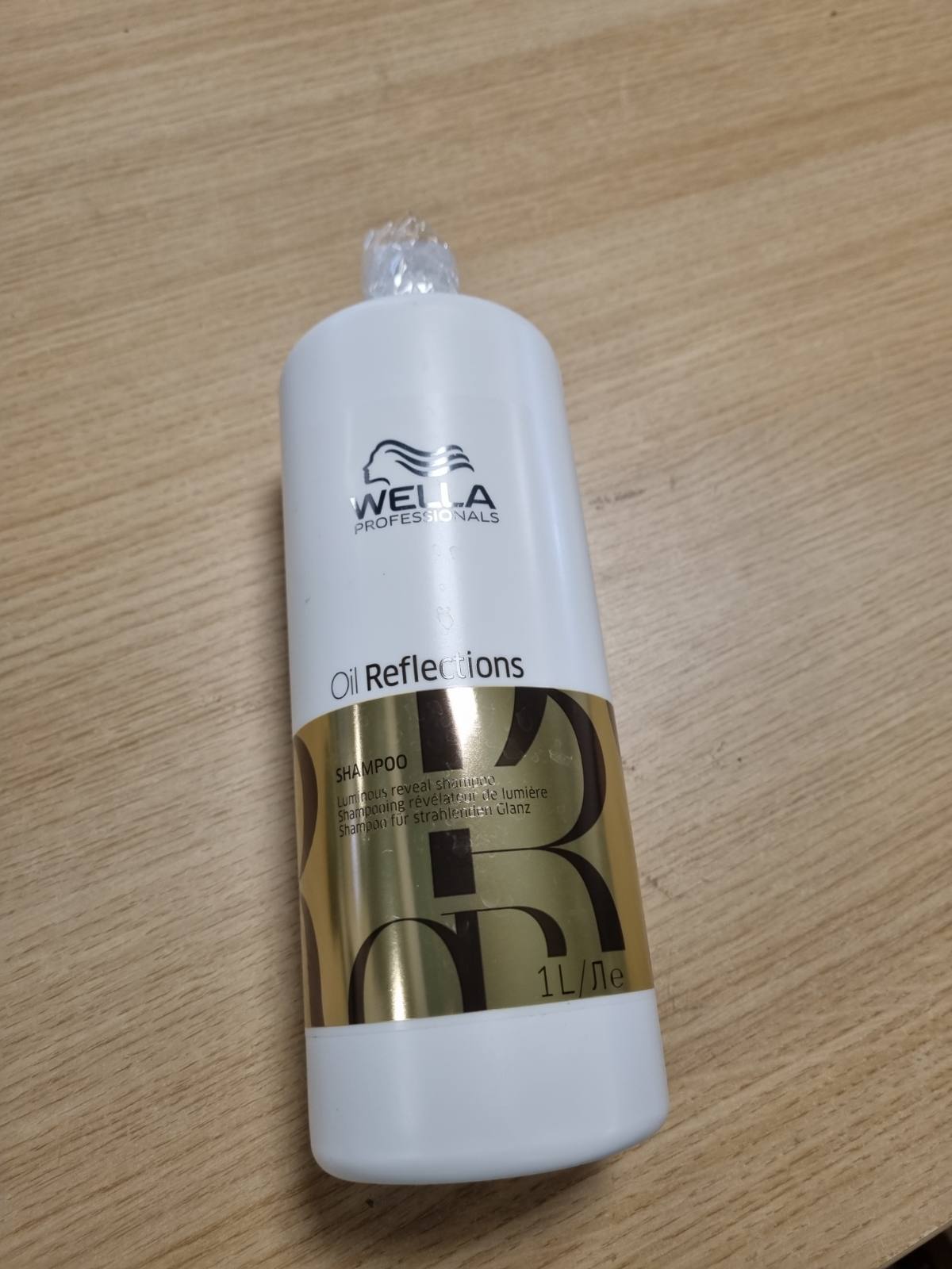 271531 - WELLA PROFESSIONALS Shampo OIL REFLECTIONS Luminous Reveal, Hidratuese dhe Pastruese, 1000 ml