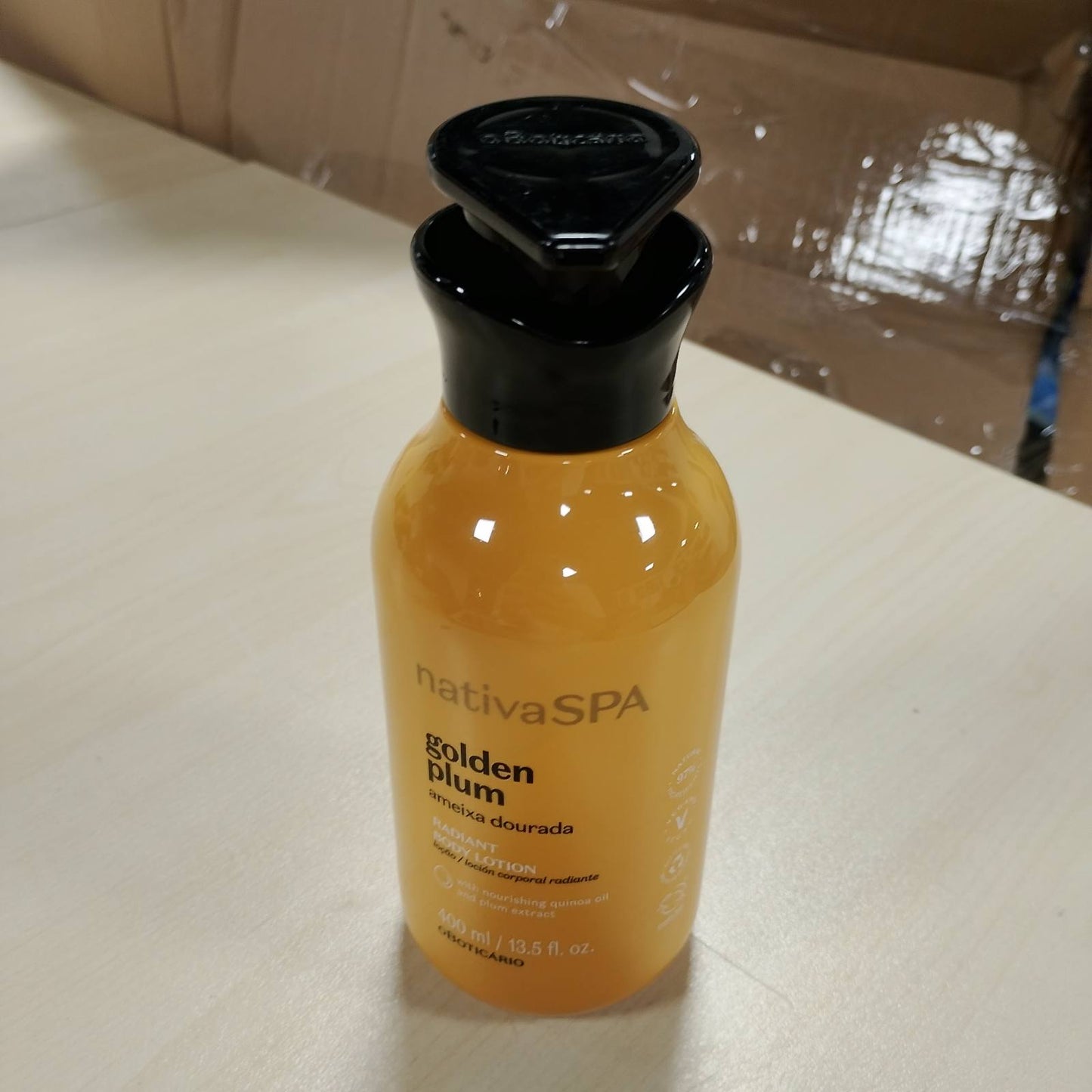 271621 - O BOTICÁRIO Krem Hidratues për Trupin me Aromë Kumbulle të Artë, Locion Trupi Ushqen Thellësish, 400 ml, Prodhim Natyral i Kolagjenit Vegan
