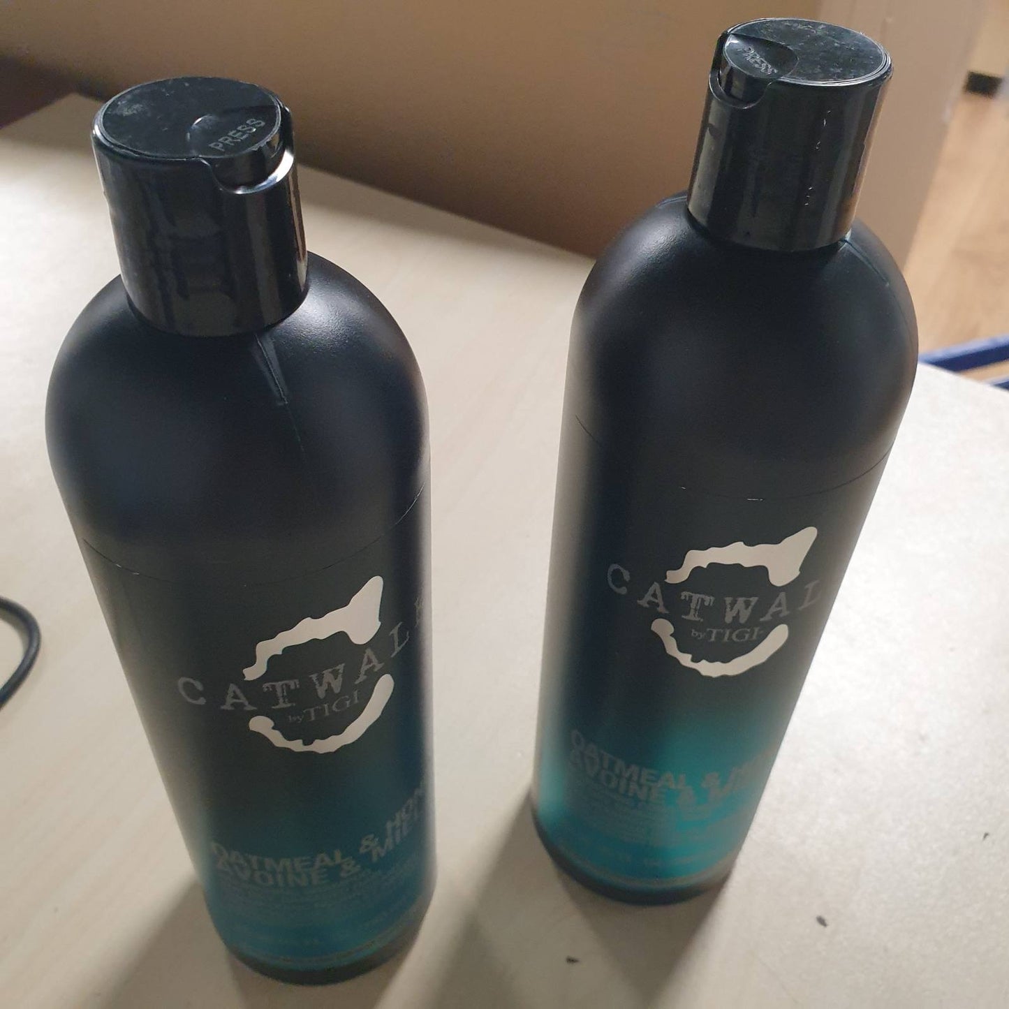 271662 - TIGI CATWALK Pako me tërshërë dhe mjaltë, 2 x 750 ml