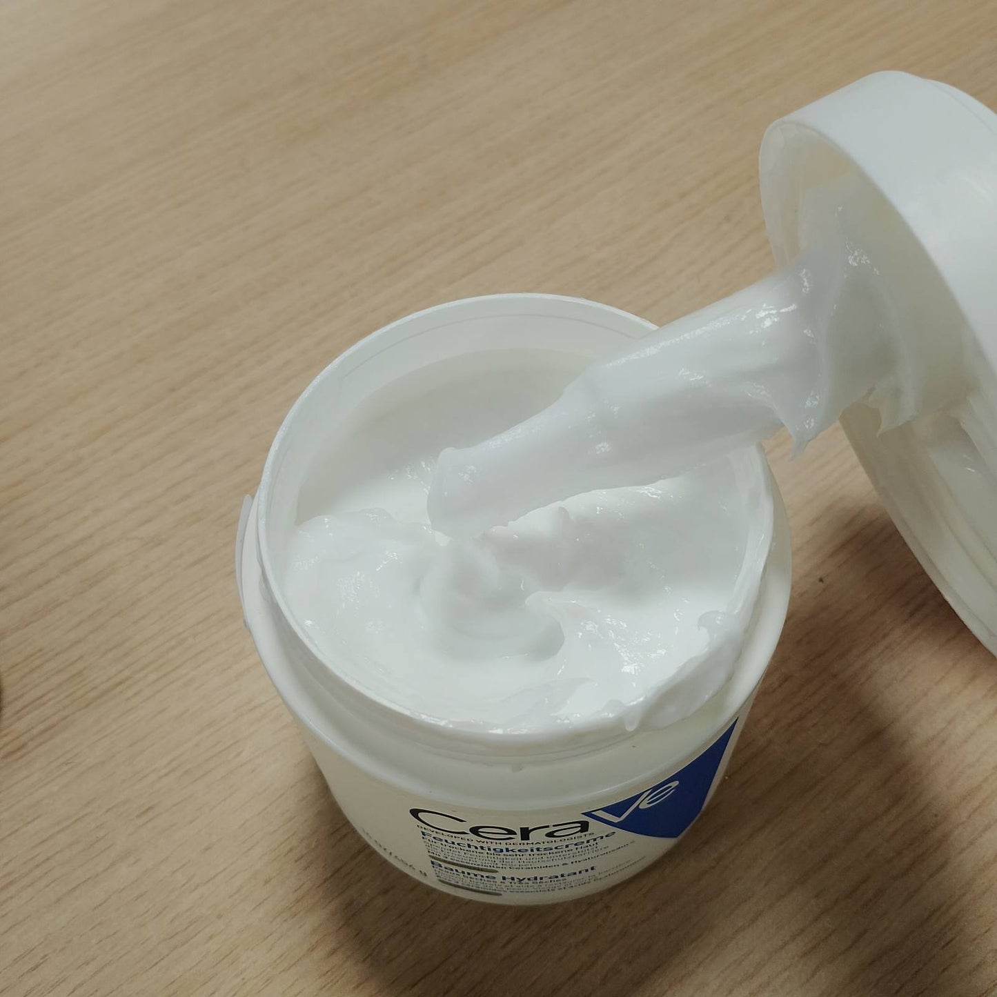 271852 - CERAVE Krem Hidratues, Krem i Pasur për lëkurë të thatë deri shumë të thatë, me Acid Hialuronik dhe 3 Ceramide Esenciale