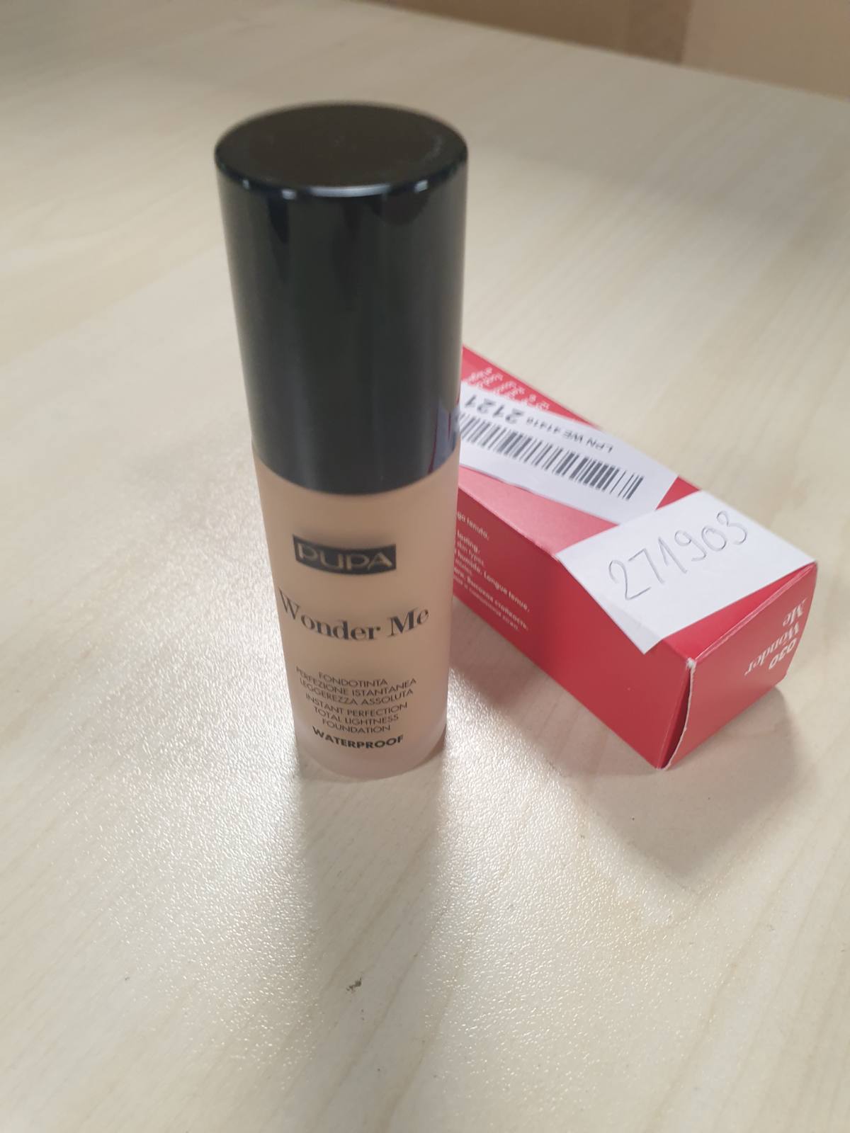271903 - PUPA Fondatinë Wonder Me Waterproof Fluid (030 Medium Beige Neutral) 30 ml, e qëndrueshme, rezistente ndaj ujit dhe lagështisë