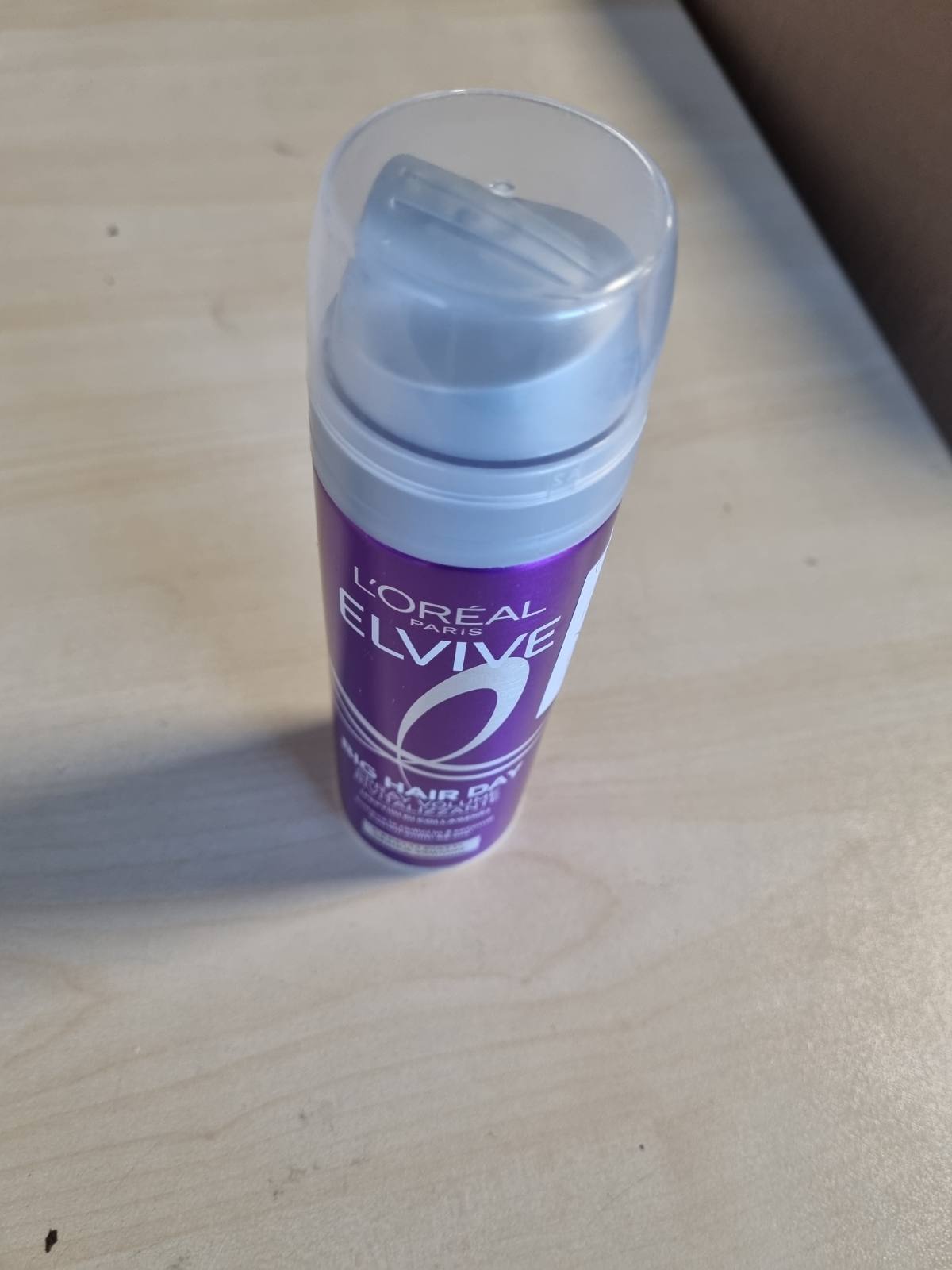 272322 - L'ORÉAL PARIS Elvive Revitalizing Spray, 200 ml, për flokë të hollë, efekt i menjëhershëm vëllimi, me peptide kolagjeni, dispensues me shumë spërkatje