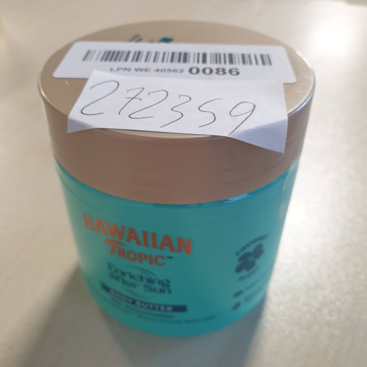 272359 - HAWAIIAN TROPIC Gjalpë trupi pas diellit, 250 ml, me gjalpë shea, aromë kokosi.