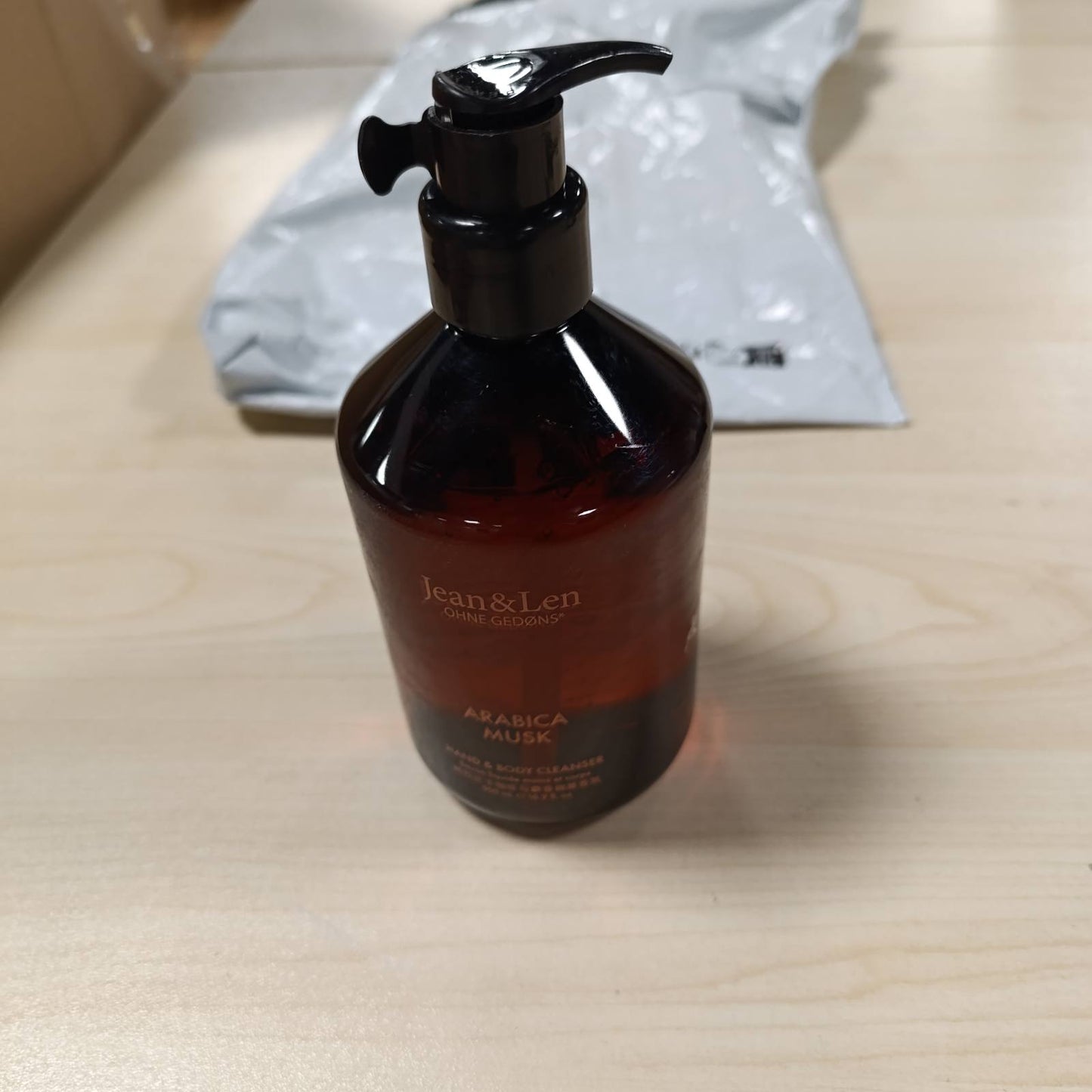 272449 - JEAN & LEN Pastrues për duar dhe trup Arabica & Musk, 500 ml, sapun vegan për trupin dhe duar