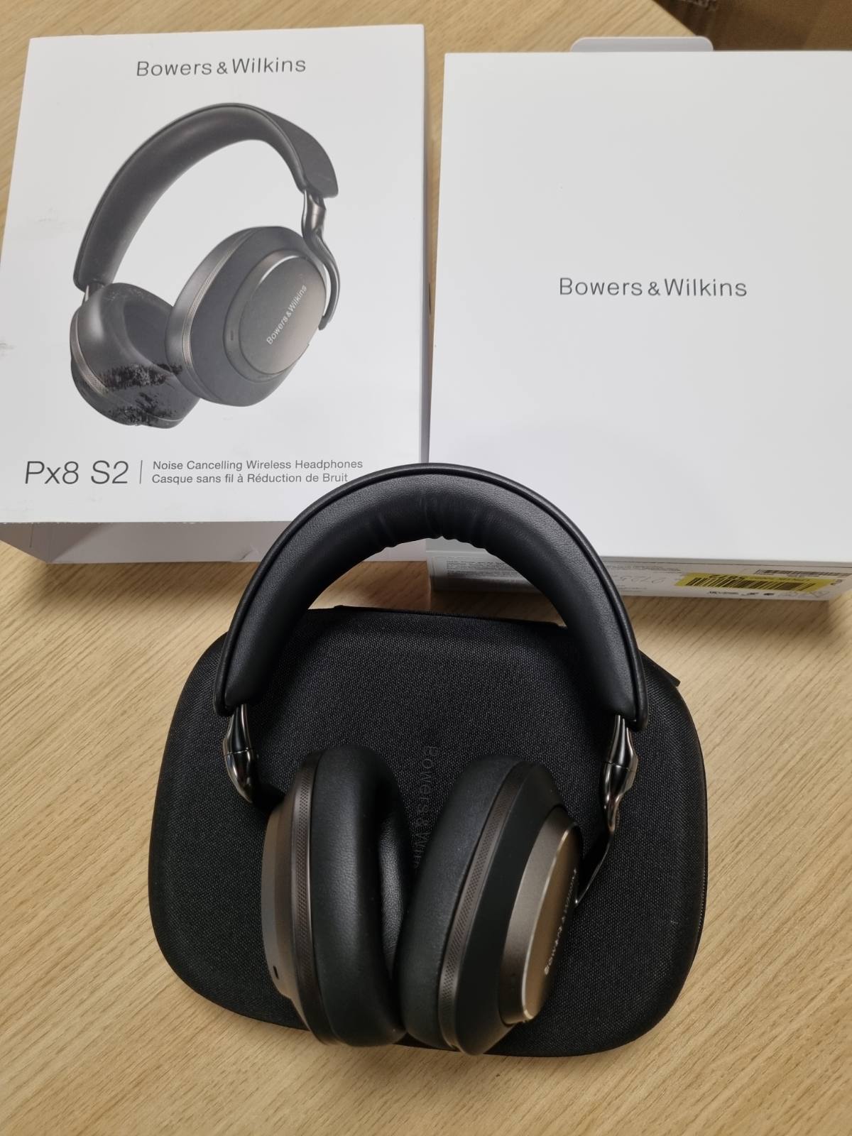 272528 - BOWERS & WILKINS PX8 S2, KUFJE PA TEL ME ANULIM ZHURME, AUDIO BLUETOOTH, 30 ORË RIPRODHIM, TË ZEZA ONIKS