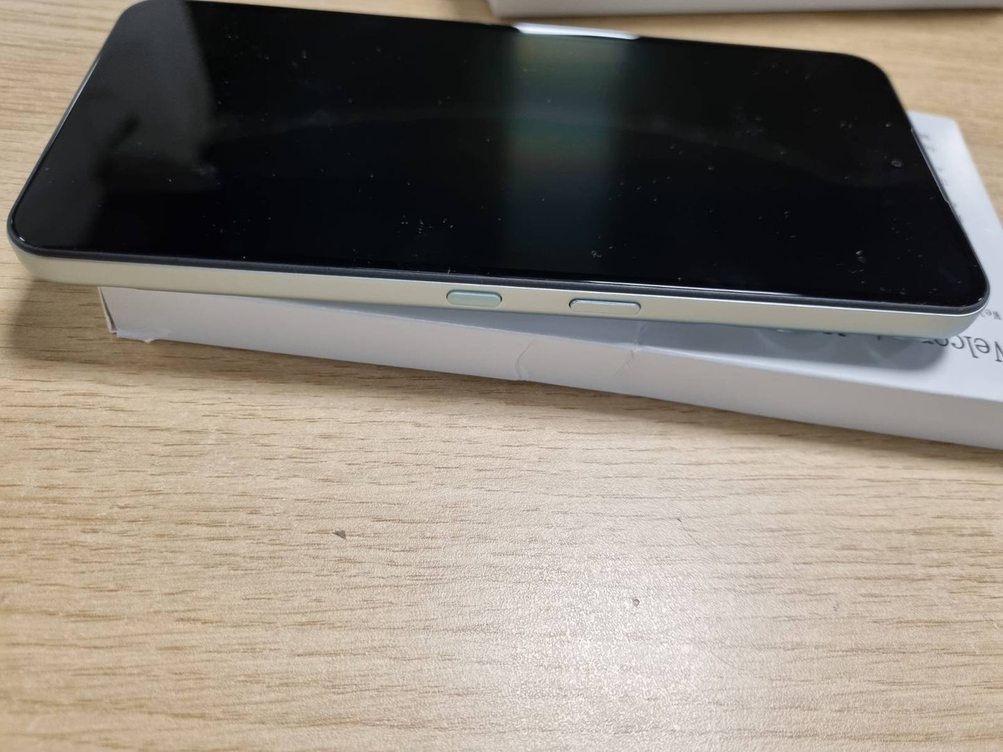 272603 - CMF Phone 2 Pro 128GB, Smartphone 5G, Kamerë 50MP, Zmadhim 20x, Ekran 6.77" FHD+ AMOLED 120Hz, Bateri 5000mAh, Sistem Operativ Nothing 3.2, Jeshile e çelët