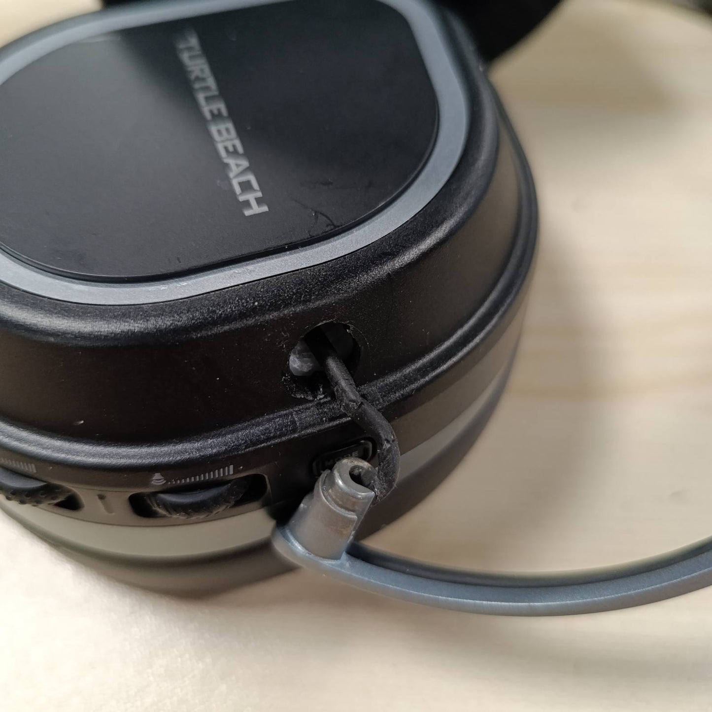 272705 - Turtle Beach Kufje pa tel për lojëra Stealth 700, Bateri 80 orë, Drajverë 60 mm, Transmetues të dyfishtë dhe Bluetooth për PS5, PS4, PC dhe celular
