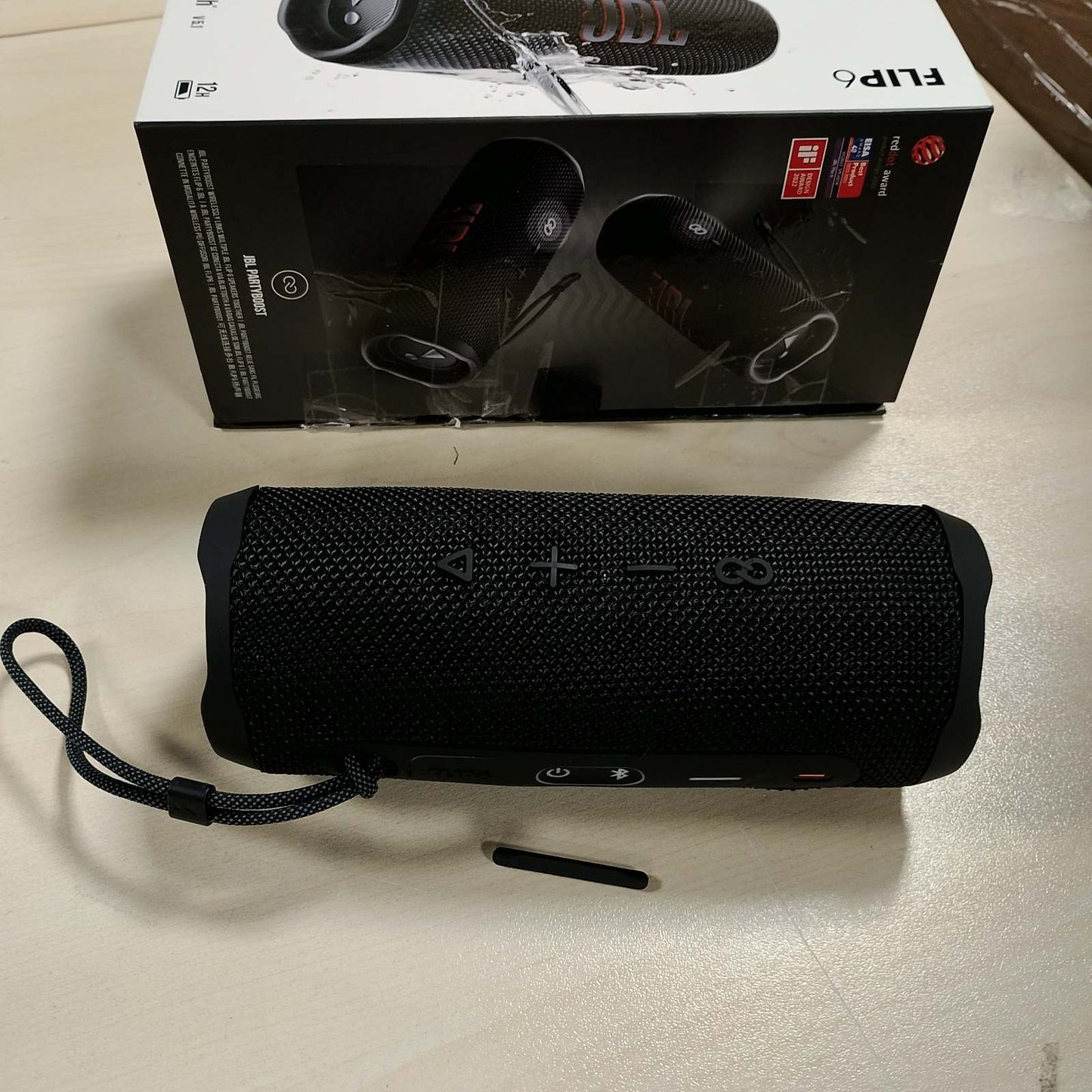 272706 - JBL Altoparlant Bluetooth Flip 6, Altoparlant portativ, i papërshkueshëm nga uji, sistem altoparlantësh 2-kahësh për tingull të fuqishëm, Luaj muzikë pa tel deri në 12 orë
