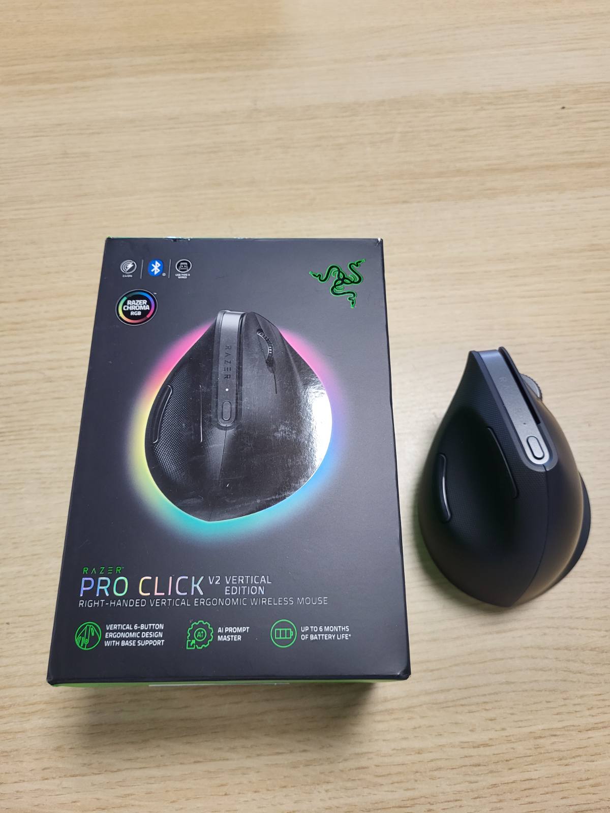 272770 - RAZER PRO CLICK V2 Vertical, maus pa tel, sensor optik 30K, jetëgjatësi baterie deri në 9 muaj, e zezë