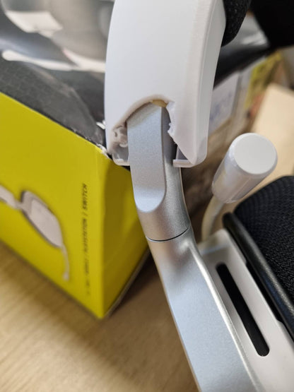 272859 - CORSAIR VOID v2 Kufje për Lojëra Pa Tel me Bluetooth për PC, PS5, PS4, Switch dhe Mobile – Dolby Atmos, Jetëgjatësi e Gjatë e Baterisë, Karikim i Shpejtë – Dy Tone