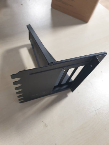 272874 - NZXT Kit Montimi Vertikal i GPU-së AB-RH175-B1 - Kabllo Ngritës 175mm PCIe 4.0x16 - mbështetje GPU - mbështetje çeliku për punë të forta - e zezë