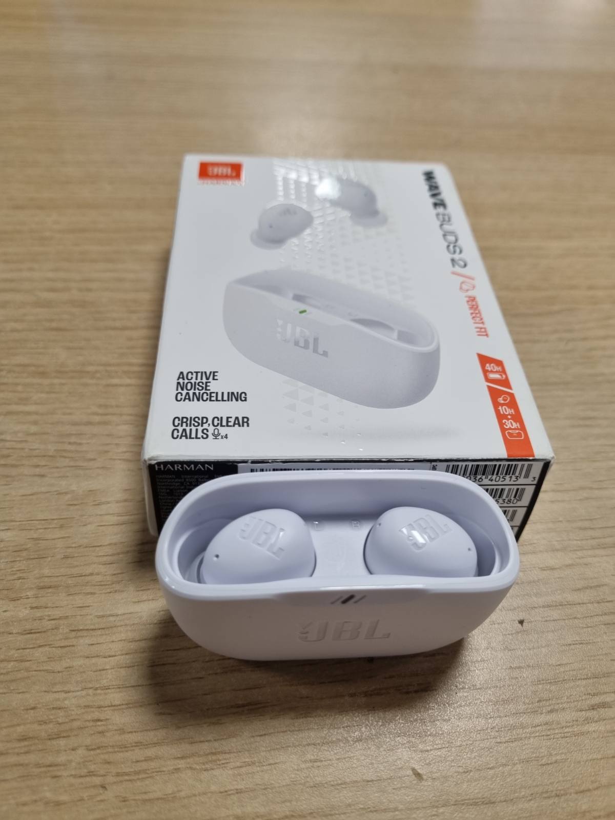 272951 - JBL Kufje Wave Buds 2, pa tel Bluetooth, anulim zhurme, 40 orë, IP54, të bardha