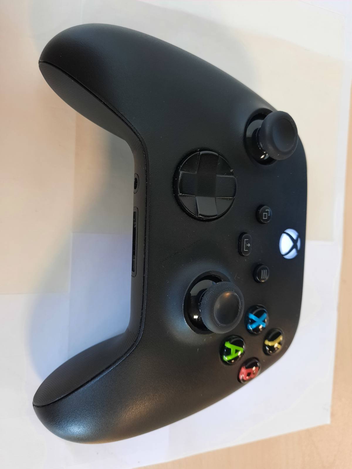 273056 - Xbox Live pa Fil - Carbon Black Series X, Series S, One, Windows 10 dhe 11, Android dhe iOS