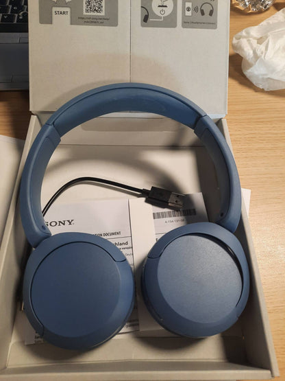 273092 - SONY Kufje pa tel Bluetooth WH-CH520 për vesh, cilësi e lartë zëri, dizajn i lehtë, jetëgjatësi baterie deri në 50 orë, karikim i shpejtë, ekualizues, cilësi e qartë thirrjesh, kompatibile me iOS dhe Android, blu