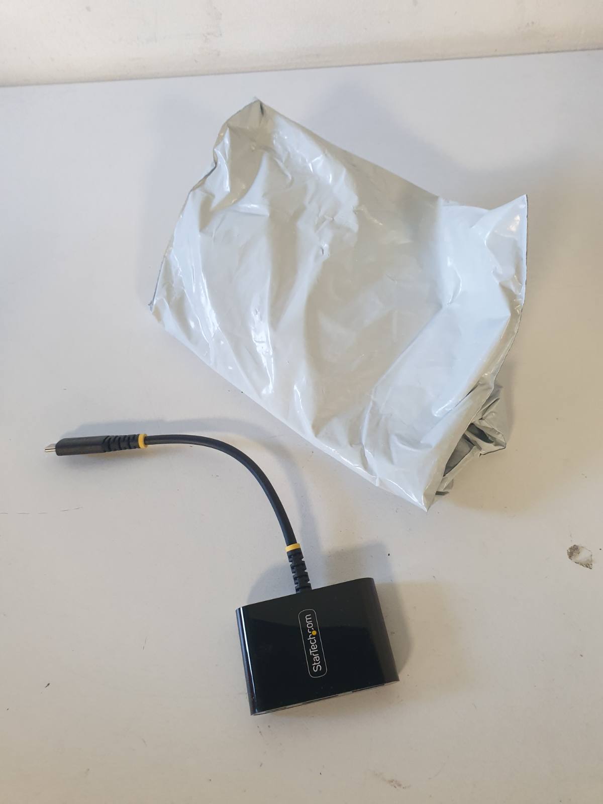 273103 - STARTECH Adaptues me shumë porta USB C për HDMI 3 në 1 me karikim PD 140W, HDMI 4K 60Hz, qendër USB 5 Gbps, furnizim me energji 3.2, mini dok për MacBook/Dell/Thinkpad/HP/iPad