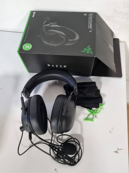 273149 - RAZER BlackShark V2 X (Xbox) Kufje për Sporte Elektronike me Tel për Konsolën Xbox Series X (250g, Mikrofon Kardioid, Drajverë 50mm, Anulim Pasiv i Zhurmës, Prizë 3.5mm) e Zezë