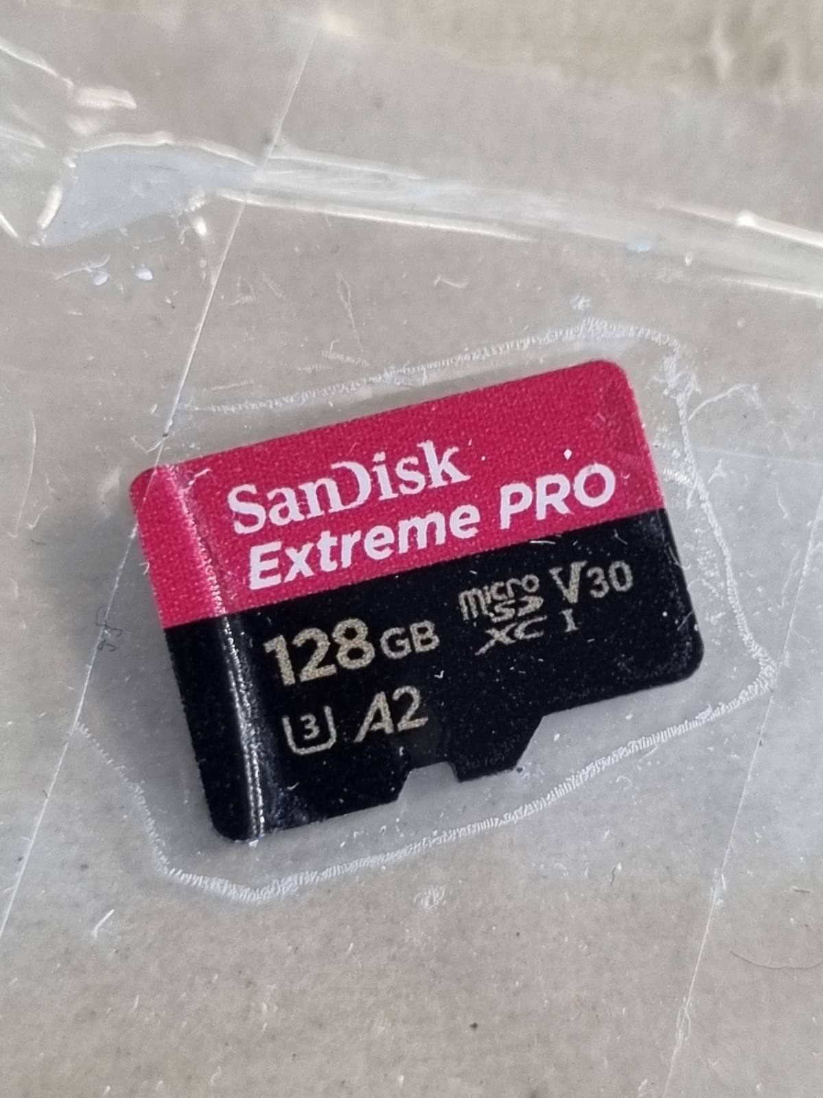 273152 - SANDISK Kartë 128GB Extreme PRO microSDXC + Adaptor SD + RescuePro Deluxe, deri në 200MB/s, Performancë Aplikacioni A2 UHS-I Klasa 10 U3 V30