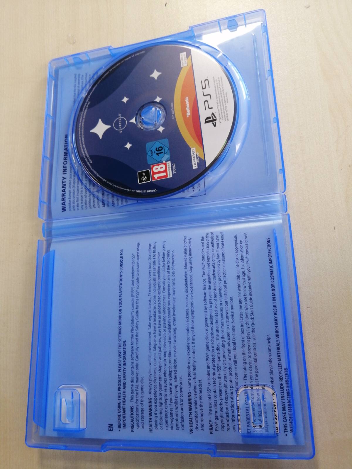 273158 - Starfield™ Standard Edition – PlayStation 5© [Disk fizik – Kërkon shkarkimin e përmbajtjes]