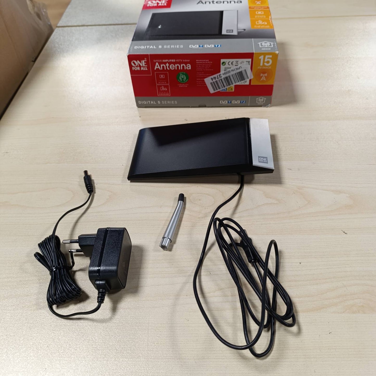 273236 - Një për të Gjithë Bllokues Sinjali 3G/4G/5G, Antenë TV e Amplifikuar e Brendshme, Gati për TV Full HD, Teknologji e Qartë Sinjali, Distanca nga Transmetuesit 0–15 km, SV9335-5G