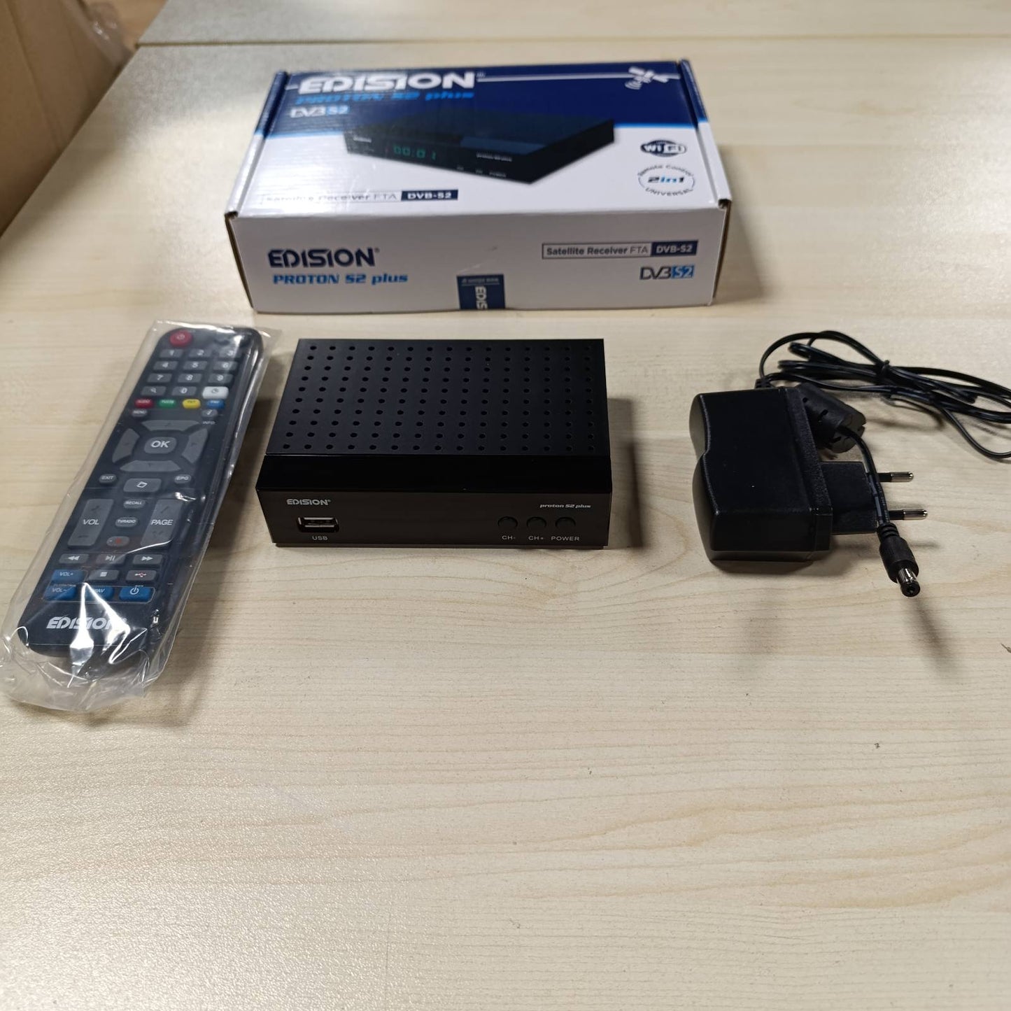 273248 - EDISION Proton S2 Plus - Marrës Satelitor Full HD DVB-S2 FTA - Mbështetje Unicable, USB Wi-Fi, LAN, HDMI, SCART, SPDIF, IR, USB Media Player, Telekomandë Universale 2-në-1